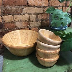 Large wooden bowl set